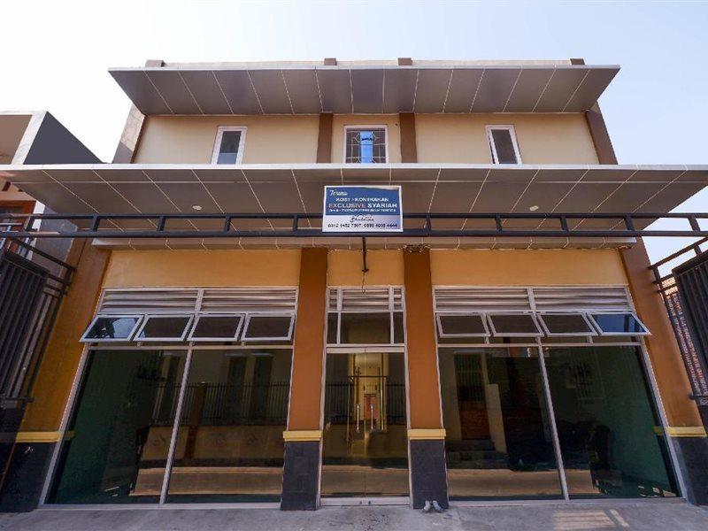 OYO 1506 Shabrina 2 Syariah Hotel Surakarta  Bagian luar foto
