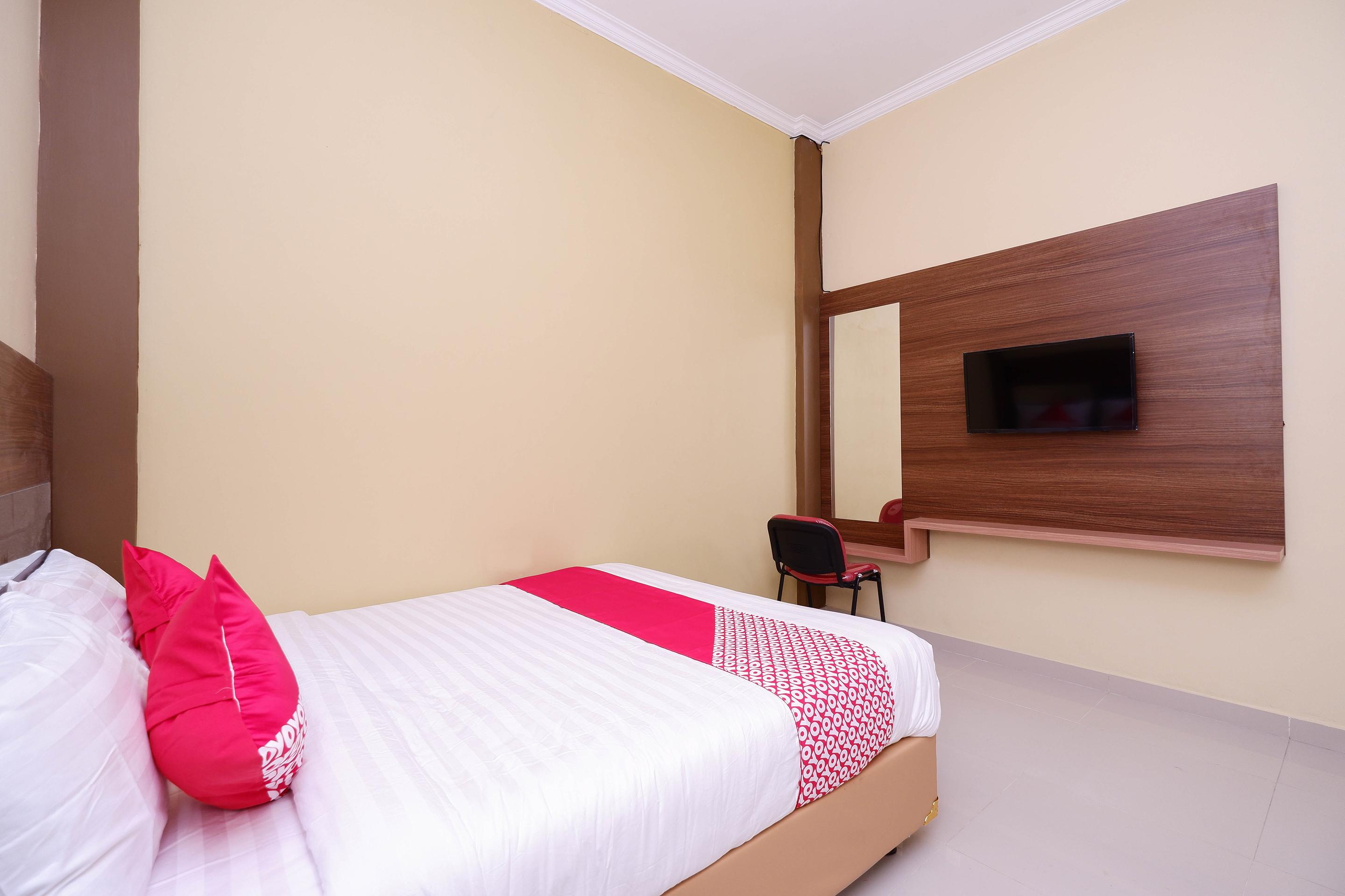 OYO 1506 Shabrina 2 Syariah Hotel Surakarta  Bagian luar foto